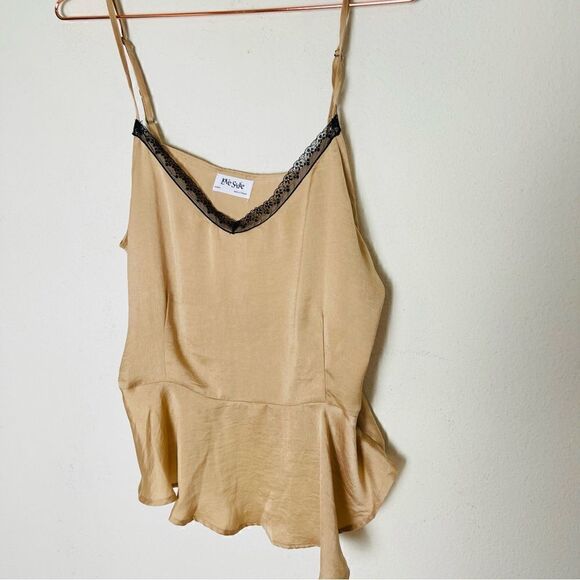 EUC Love Sadie Lace Silky Tank Medium - Picture 2 of 4